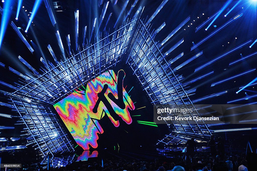 2015 MTV Video Music Awards - Fixed Show