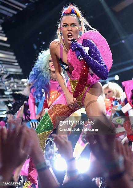 Host Miley Cyrus, styled by Simone Harouche, performs onstage during the 2015 MTV Video Music Awards at Microsoft Theater on August 30, 2015 in Los...