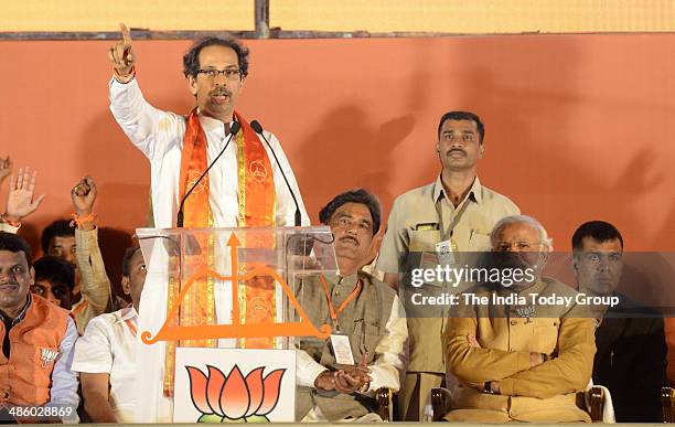 Uddhav Thackeray addressing the election rally of BJP, Shivsena and RPI alliance in Mumbai on 21st April 2014. Also seen in the picture Narendra Modi.