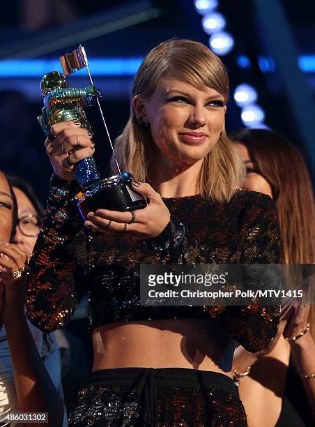 Recording artist Taylor Swift accepts the Video of the Year award for 'Bad Blood' onstage during the 2015 MTV Video Music Awards at Microsoft Theater...