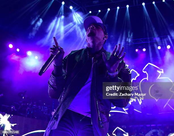 Chris Brown performs at Nikon at Jones Beach Theater on August 30, 2015 in Wantagh, New York.