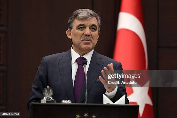 Turkish President Abdullah Gul holds a press conference after their meeting at Cankaya Palace in Ankara, Turkey on April 22, 2014.