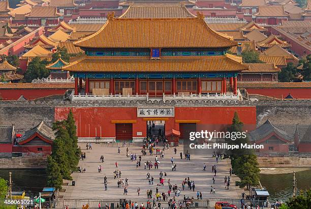 north gate of forbidden city, beijing - forbidden city stock pictures, royalty-free photos & images