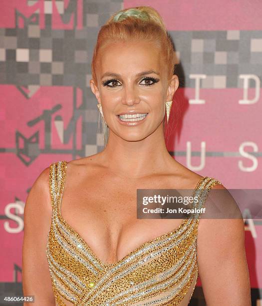 Singer Britney Spears arrives at the 2015 MTV Video Music Awards at Microsoft Theater on August 30, 2015 in Los Angeles, California.