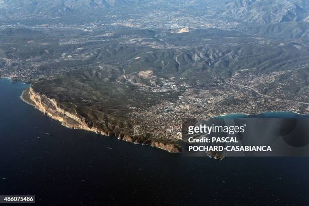 An aerial view taken on August 14, 2015 shows the port of La Ciotat, southern France. AFP PHOTO / PASCAL POCHARD-CASABIANCA