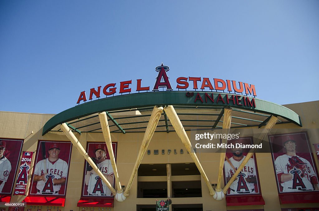 Angels Baseball stadium exterior