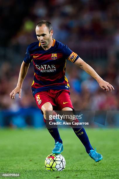 Andres Iniesta of FC Barcelona controls the ball during the La Liga match between FC Barcelona and Malaga CF at Camp Nou on August 29, 2015 in...