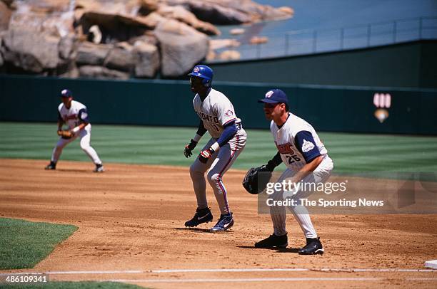 Tony Fernandez of the Toronto Blue Jays runs against the Anaheim Angels at Angel Stadium on August 25, 1999 in Anaheim, California.