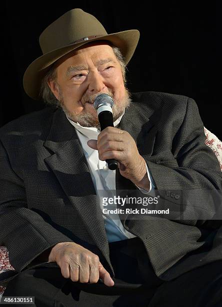 Singer/Songwriter Mac Wiseman is 1 of the 3 newest inductees into the 2014 Country Music Hall Of Fame. CMHOF member Mac Wiseman speaks during the...