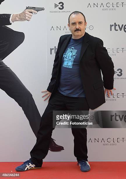 Actor Carlos Areces attends a photocall for 'Anacleto: Agente Secreto' at the Gran Melia Fenix Hotel on September 1, 2015 in Madrid, Spain.