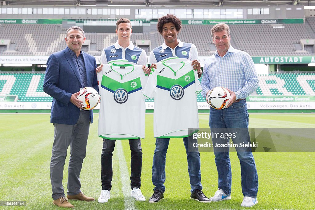 VfL Wolfsburg Unveils New Signings Julian Draxler And Dante