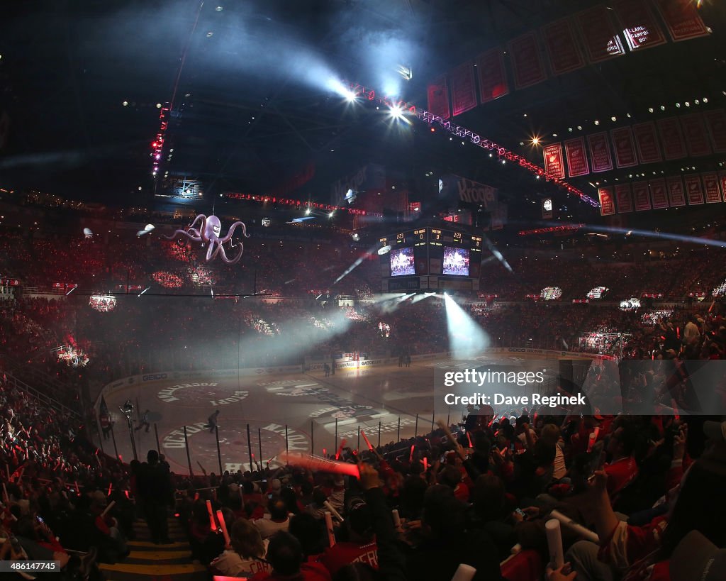 Boston Bruins v Detroit Red Wings - Game Three