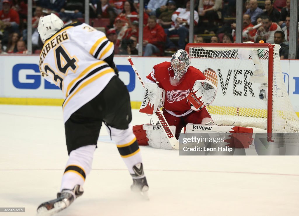 Boston Bruins v Detroit Red Wings - Game Three