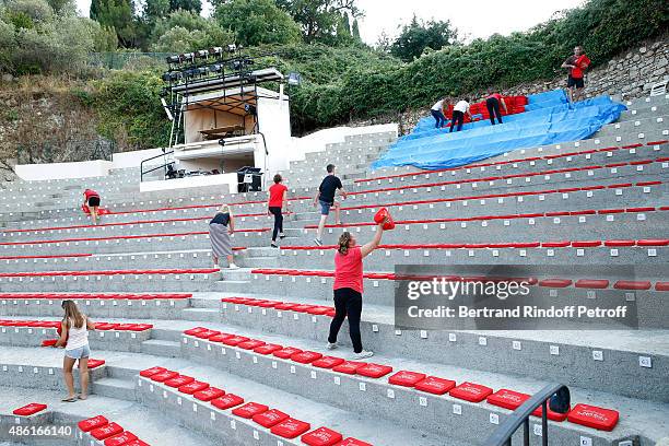 Illustration view of the preparation of the Theatre de Verdure before the 'La Venus a la Fourrure' Theater play during the 31th Ramatuelle Festival :...