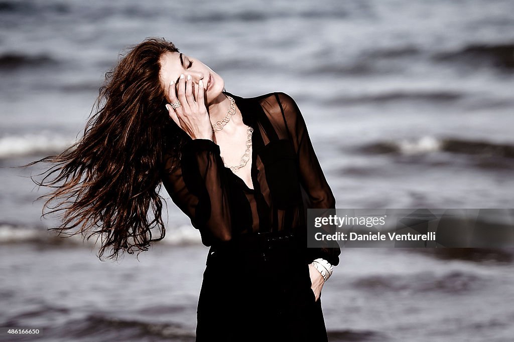 Elisa Sednaoui Photocall - 72nd Venice Film Festival