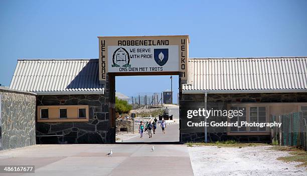 südafrika: robben island – eingang - robben island stock-fotos und bilder