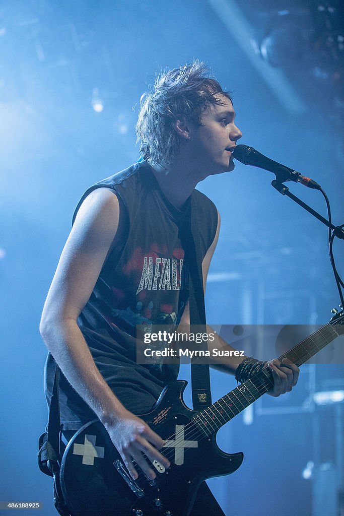 5 Seconds Of Summer In Concert - Show