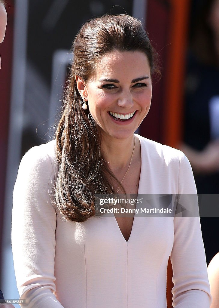 The Duke And Duchess Of Cambridge Tour Australia And New Zealand - Day 17