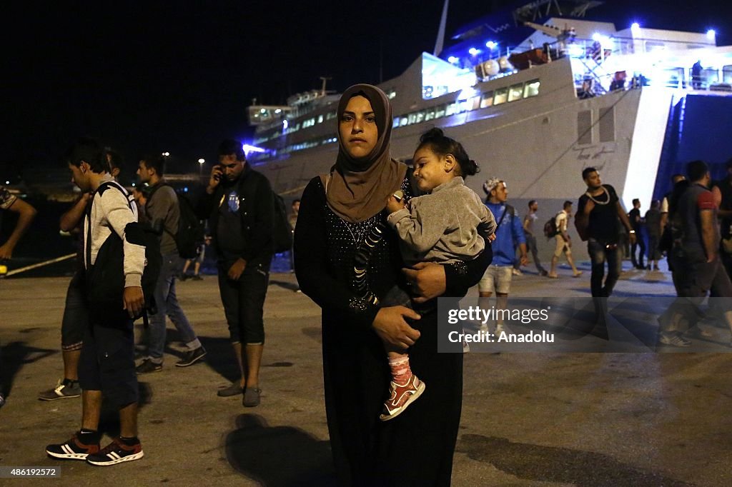 Migrants arrive in Greece