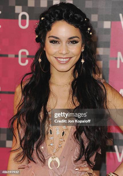 Actress Vanessa Hudgens arrives at the 2015 MTV Video Music Awards at Microsoft Theater on August 30, 2015 in Los Angeles, California.