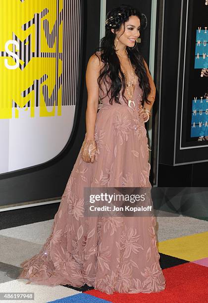 Actress Vanessa Hudgens arrives at the 2015 MTV Video Music Awards at Microsoft Theater on August 30, 2015 in Los Angeles, California.