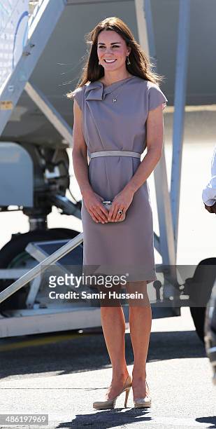 Catherine, Duchess of Cambridge arrives at Ayers Rock airport on April 22, 2014 in Ayers Rock, Australia. The Duke and Duchess of Cambridge are on a...