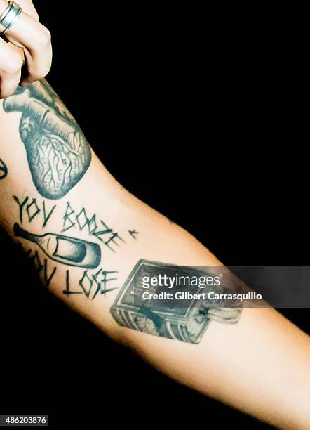 101 Harry Styles Tattoo Photos and Premium High Res Pictures - Getty Images
