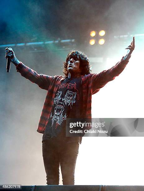 Oliver Sykes of Bring Me The Horizon performs on Day 2 of the Reading Festival at Richfield Avenue on August 29, 2015 in Reading, England.