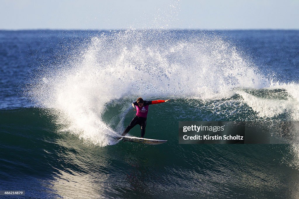 Rip Curl Pro Bells Beach Surfing