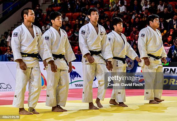 The ultimately successful Japanese Men's team prepare for their final match against Koreat that they won 3:2. The team consists of Masashi Ebinuma,...