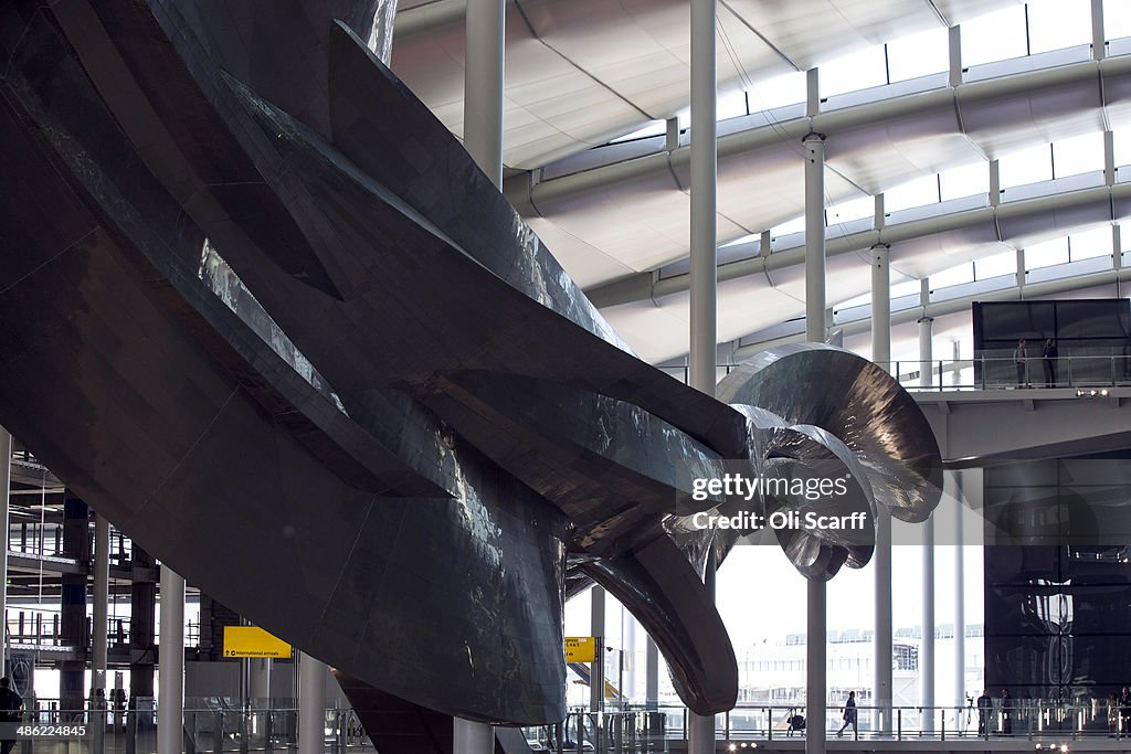 Heathrow Terminal 2 Unveils Richard Wilson Sculpture