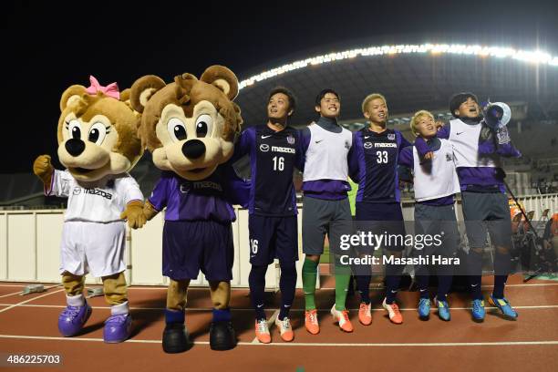 Satoru Yamagishi, Takuya Masuda, Tsukasa Shiotani, Kohei Shimizu and Kazuhiko Chiba of Sanfrecce Hiroshima celebrate the win after the AFC Champions...