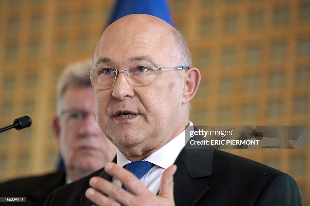 FRANCE-ECONOMY-DEBT-BUDGET-SAPIN-ECKERT