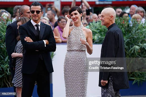 Paz Vega and Jonathan Demme attend the opening ceremony and premiere of 'Everest' during the 72nd Venice Film Festival on September 2, 2015 in...