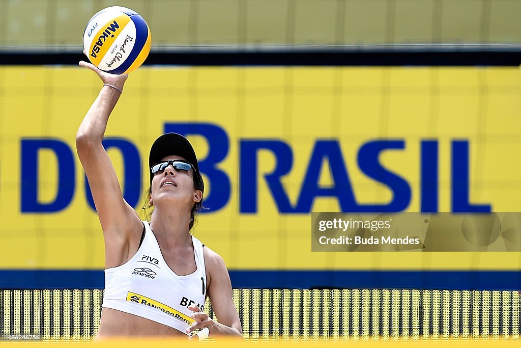 FIVB Beach Volleyball World Tour Rio Open - Day 1