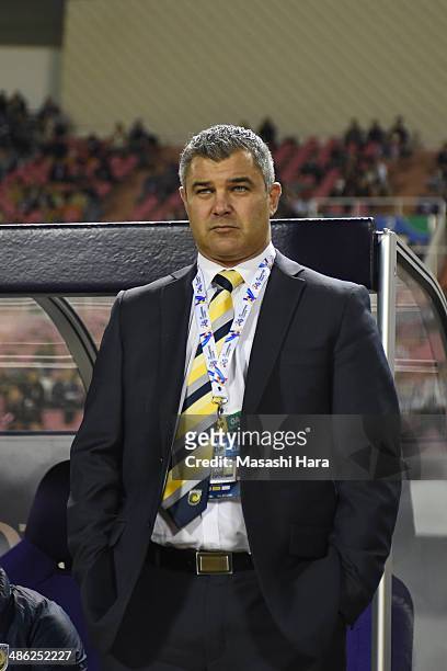 Philip Moss,coach of Central Coast Mariners looks on prior to the AFC Champions League Group F match between Sanfrecce Hiroshima and Central Coast...