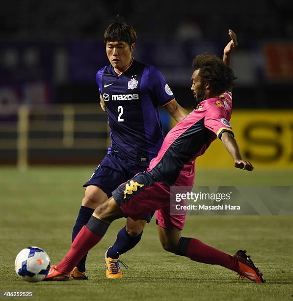 Hwang Seok Ho of Sanfrecce Hiroshima in action during the AFC Champions League Group F match between Sanfrecce Hiroshima and Central Coast Mariners...