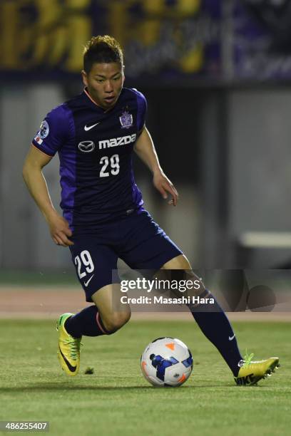 Takuma Asano of Sanfrecce Hiroshima in action during the AFC Champions League Group F match between Sanfrecce Hiroshima and Central Coast Mariners at...