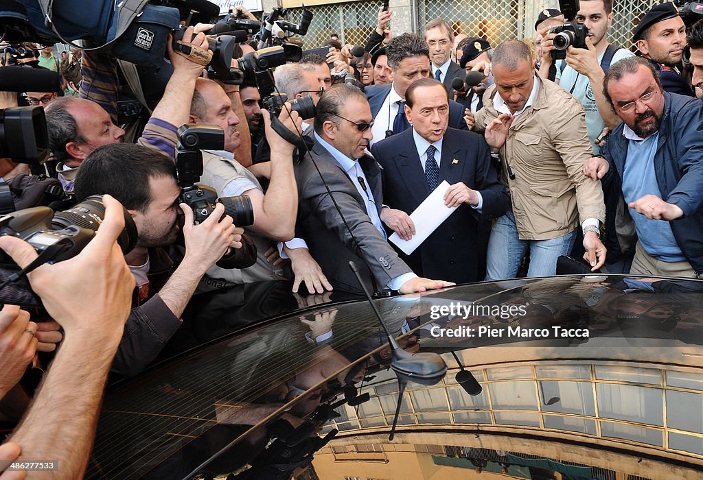 Silvio Berlusconi Signs Acceptance Of His Sentence To Social Services