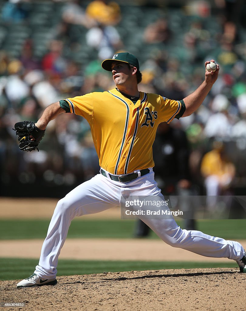 Texas Rangers v Oakland Athletics