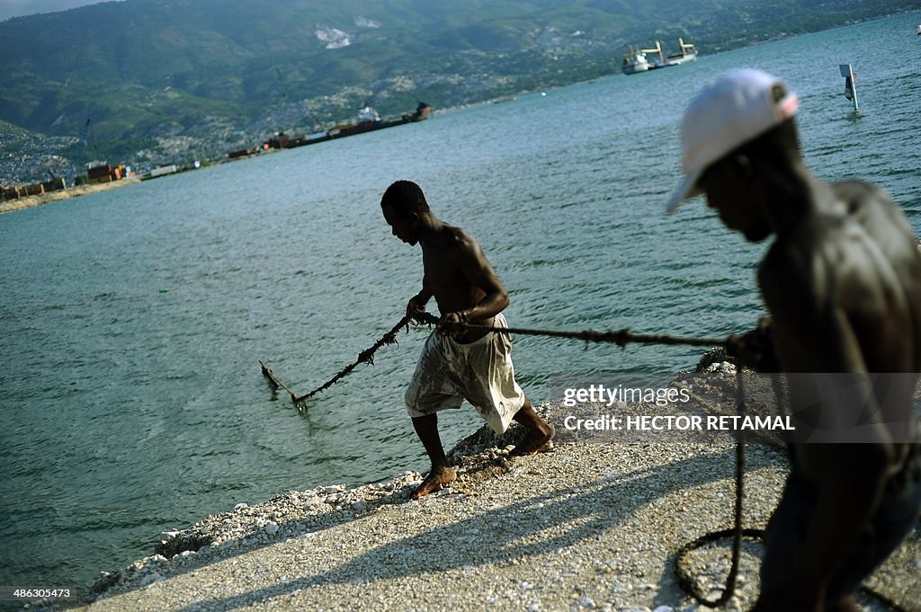 HAITI-FEATURE-WORKERS