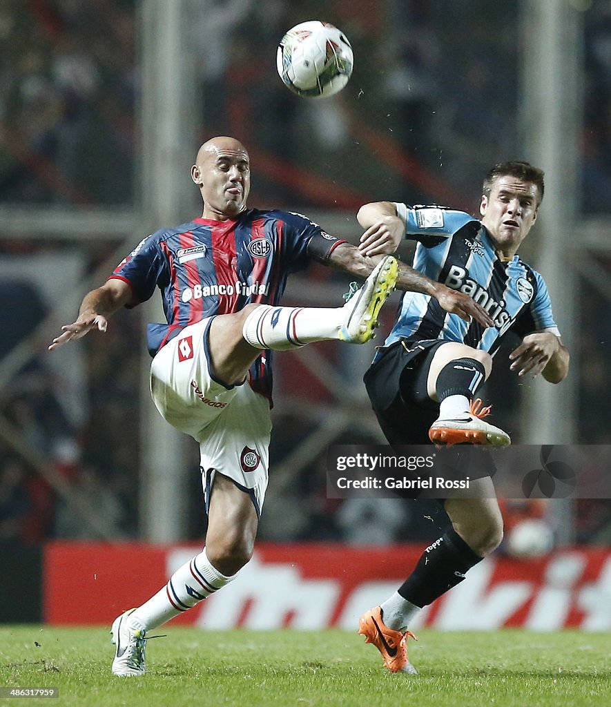 San Lorenzo v Gremio - Copa Bridgestone Libertadores 2014