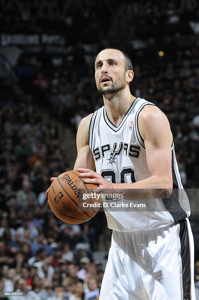 Dallas Mavericks v San Antonio Spurs - Game Two