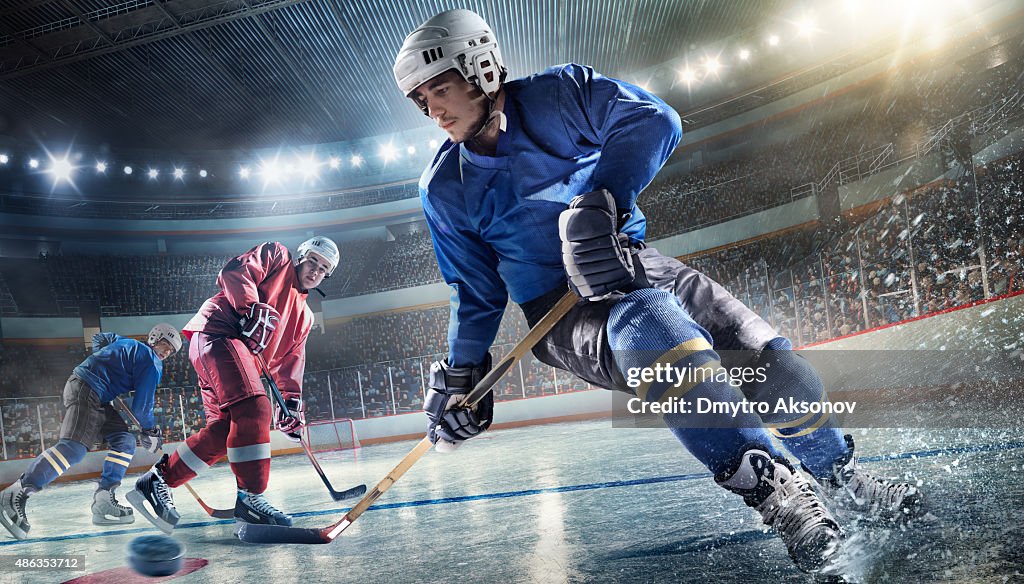 Ice Hockey-Spieler auf Hockey Arena