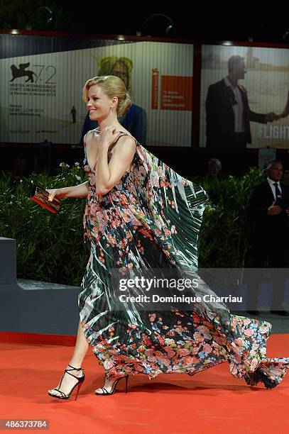 Elizabeth Banks attends a premiere for 'Beasts Of No Nation' during the 72nd Venice Film Festival at Sala Grande on September 3, 2015 in Venice,...