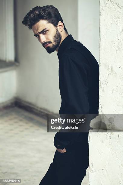 moda ritratto di bell'uomo barbuto. - elegant handsome beard man foto e immagini stock