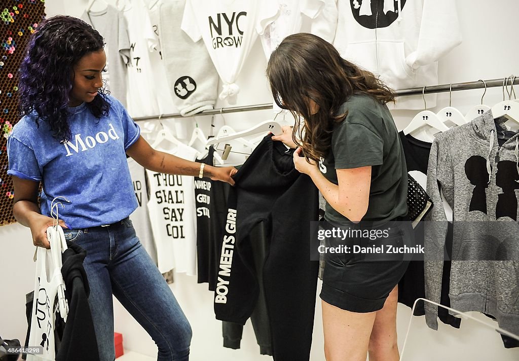 Justine Skye Fitting For 2016 Spring NYFW With Designer Stacy Igel