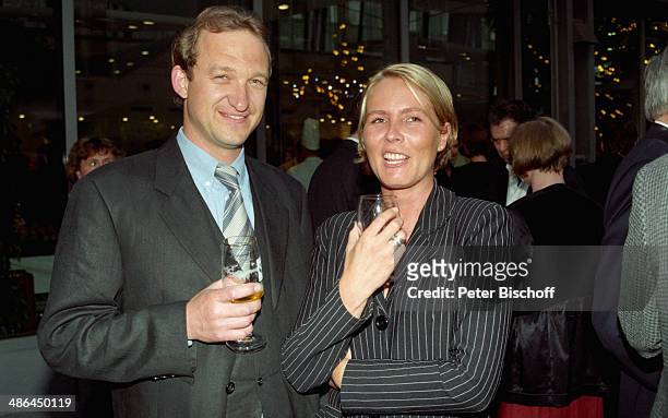 Peter Heinrich Brix, Ehefrau Angela, Feier zum 50/ Geburtstag von "Klein Hollywood" im "Studio Hamburg" am , Hamburg, Deutschland.