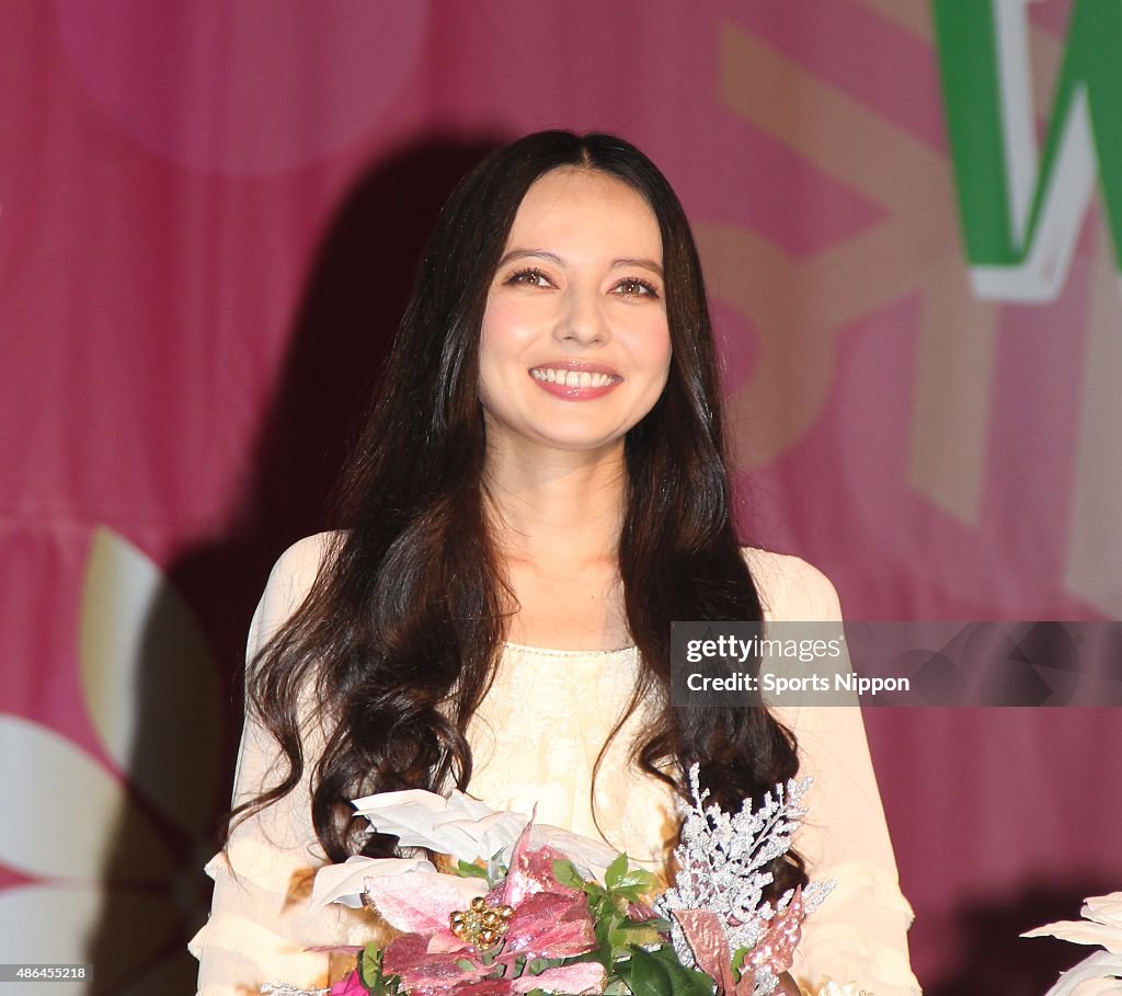 Becky Attends Light-up Ceremony in Tokyo