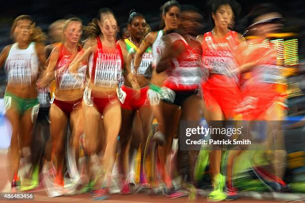 Yuka Takashima of Japan and Rei Ohara of Japan compete in the Women's 10000 metres final during day three of the 15th IAAF World Athletics...